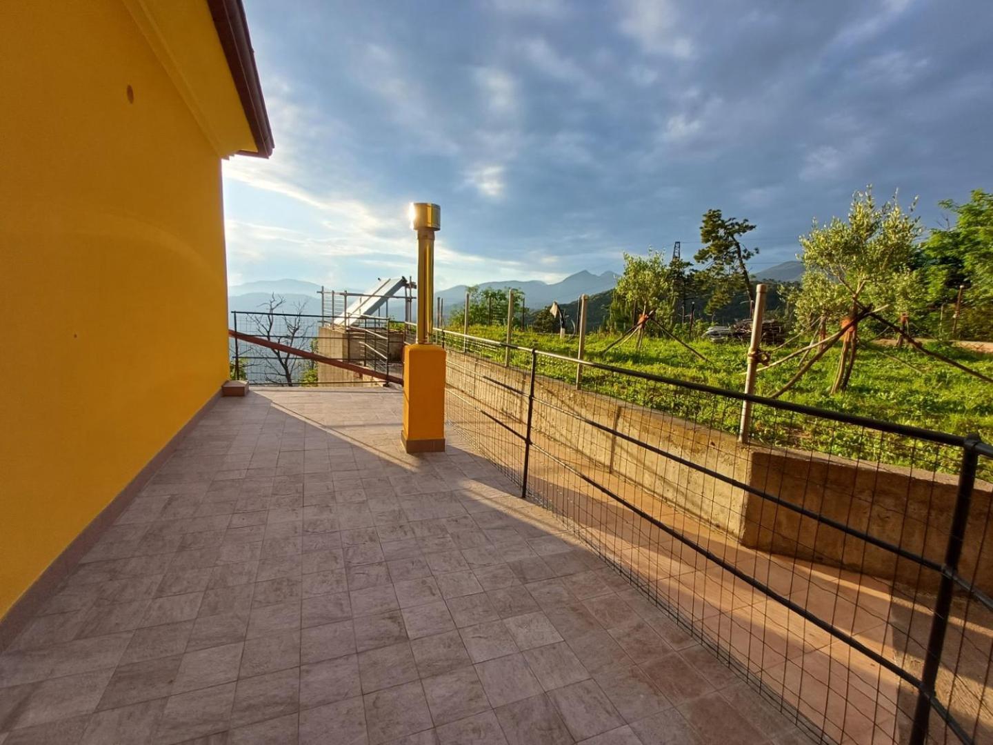 Joivy Villa Guanna - Charming Flat With Garden Bracco Exterior foto